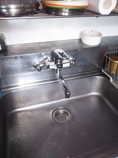 キッチン水栓！シングルレバーで簡単操作