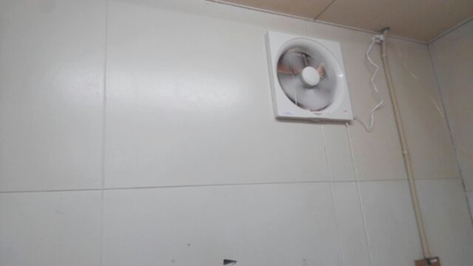 工場にプロペラ換気扇を設置しました！