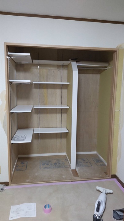 収納量アップ！洋室造作棚リメイク工事！