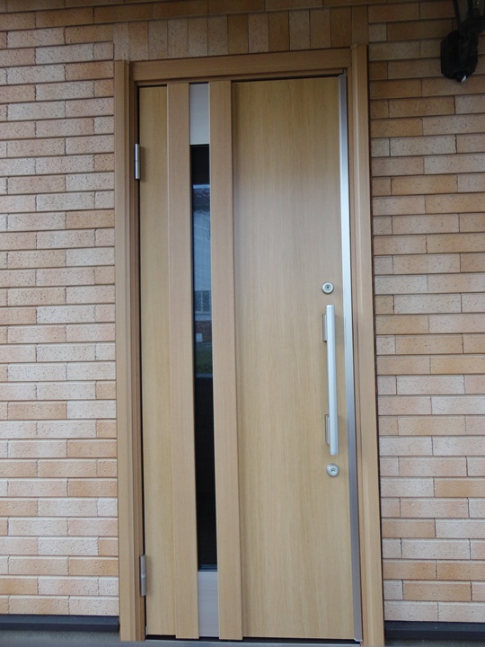 防犯性アップ！カバー工法玄関ドア工事