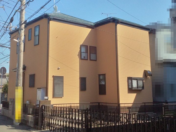 施工後の様子です。周囲の雰囲気とも馴染み上品で、落ち着いた印象に仕上りました。