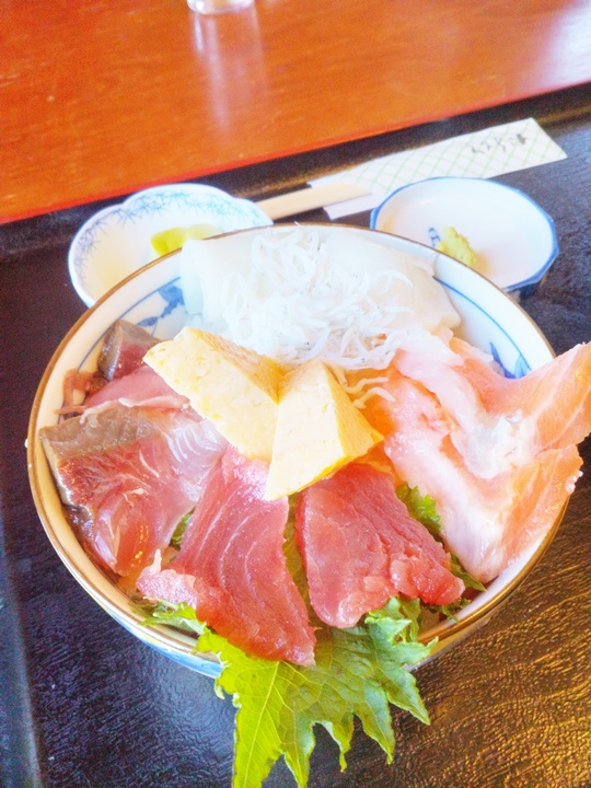 九十九里で海鮮丼を堪能！