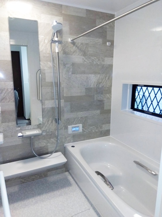 浴室土台高さ調整・段差解消浴室リフォーム♪