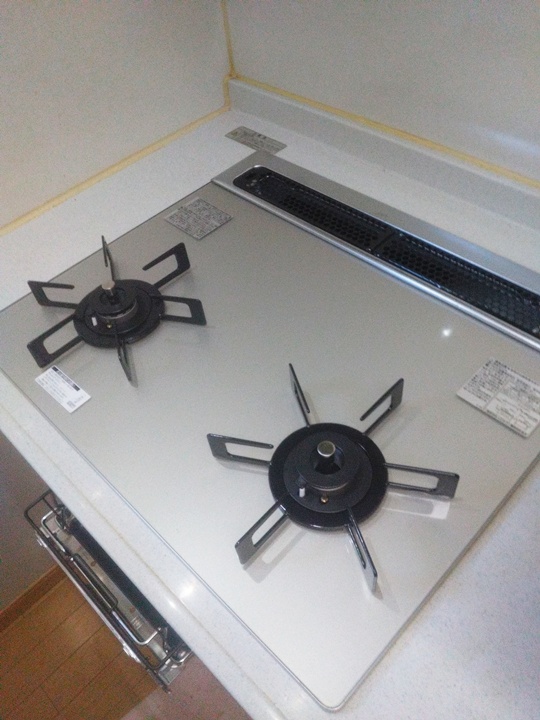 ガスコンロ交換工事！3口から2口タイプへの交換