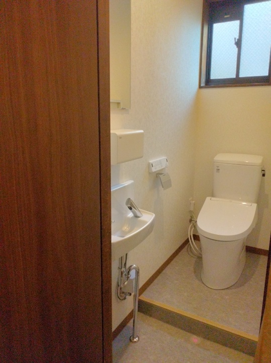 和式から洋式へ、使いやすいトイレ